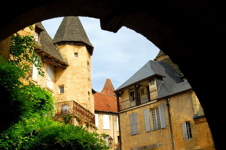 FRSB040 Highlights and hidden treasures of Dordogne - 8 days